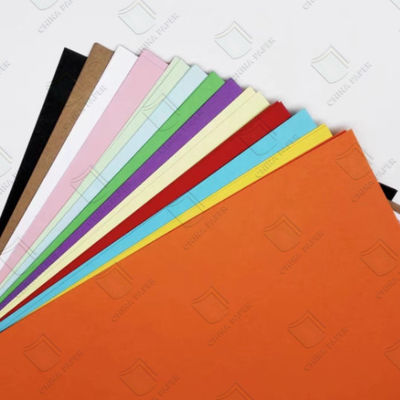 Ein guter Preis. 100% Holzzzellstoff gefärbtes Papier Board Baupapier 36 Farben 60-400gm OEM Online